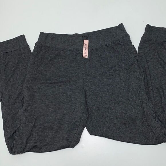 🔥VICTORIA SECRETmade:Indonesia
SZ SMALL 59% polyester36%viscose
5% elastane NEW - Picture 5 of 5